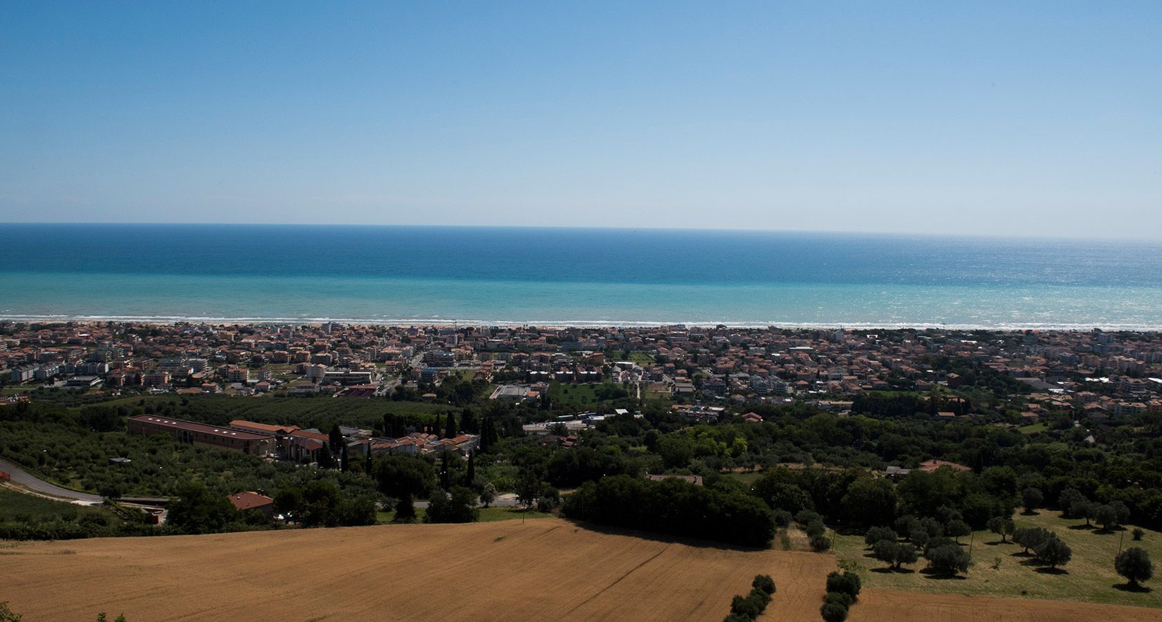 caede京都 Atelier at Alba Adriatica in ITALIA