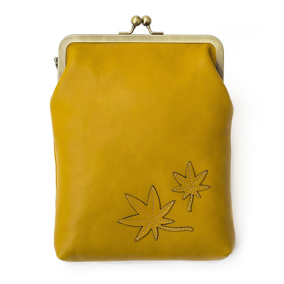 京都限定のELISIR caede KYOTO | エリシアカエデ京都のバッグシリーズ　Vacchetta Frame Bags