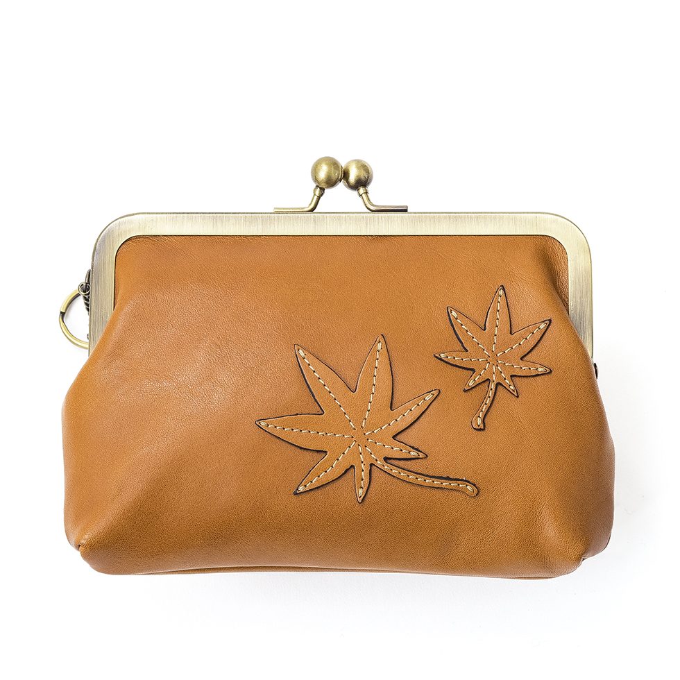 京都限定のELISIR caede KYOTO | エリシアカエデ京都のバッグシリーズ　Vacchetta Frame Bags