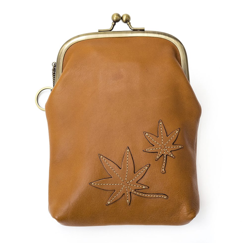 京都限定のELISIR caede KYOTO | エリシアカエデ京都のバッグシリーズ　Vacchetta Frame Bags