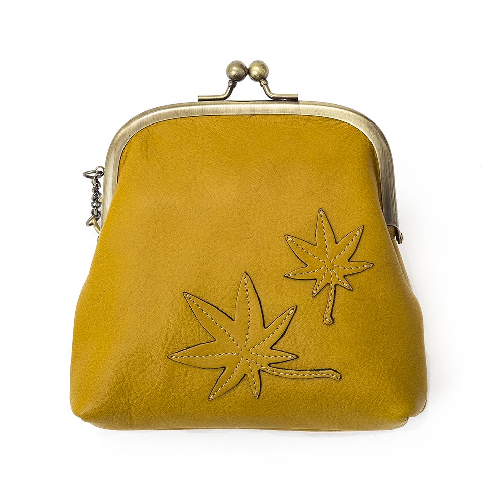 京都限定のELISIR caede KYOTO | エリシアカエデ京都のバッグシリーズ　Vacchetta Frame Bags