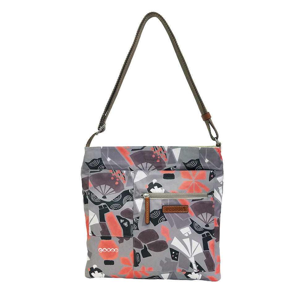 京都限定のELISIR caede KYOTO | エリシアカエデ京都のバッグシリーズ　maikopuzzle sacoche grey