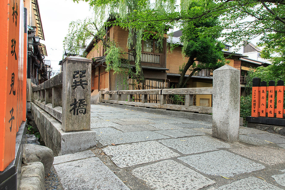 祇園_白川南通
