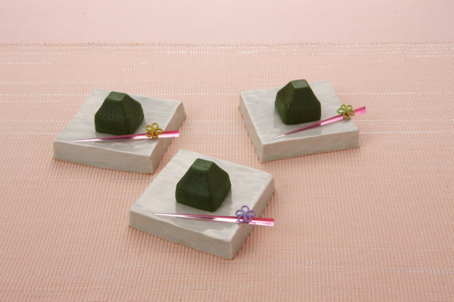 お濃茶フォンダンショコラ「生茶の菓」