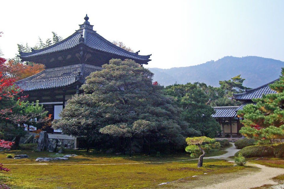 鹿王院