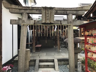 市比賣神社