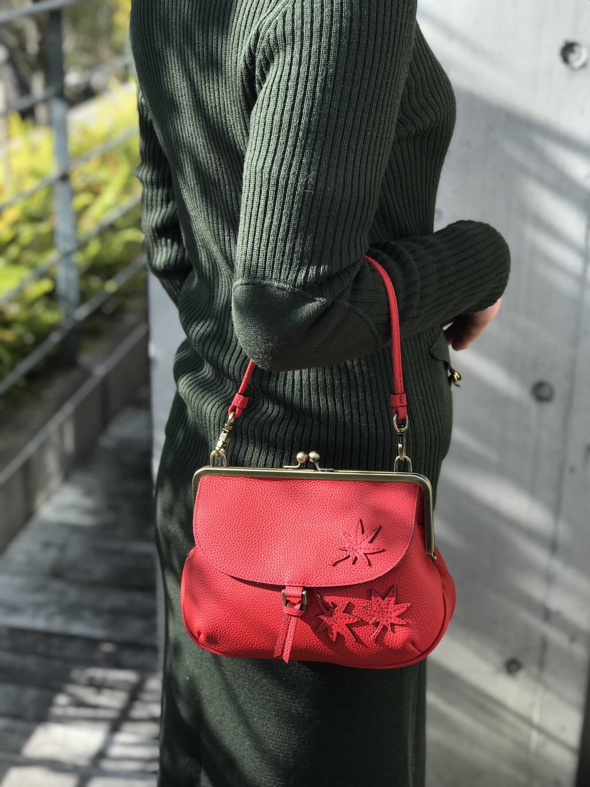 Ellisse Flame Pochette 74071 RED caede京都