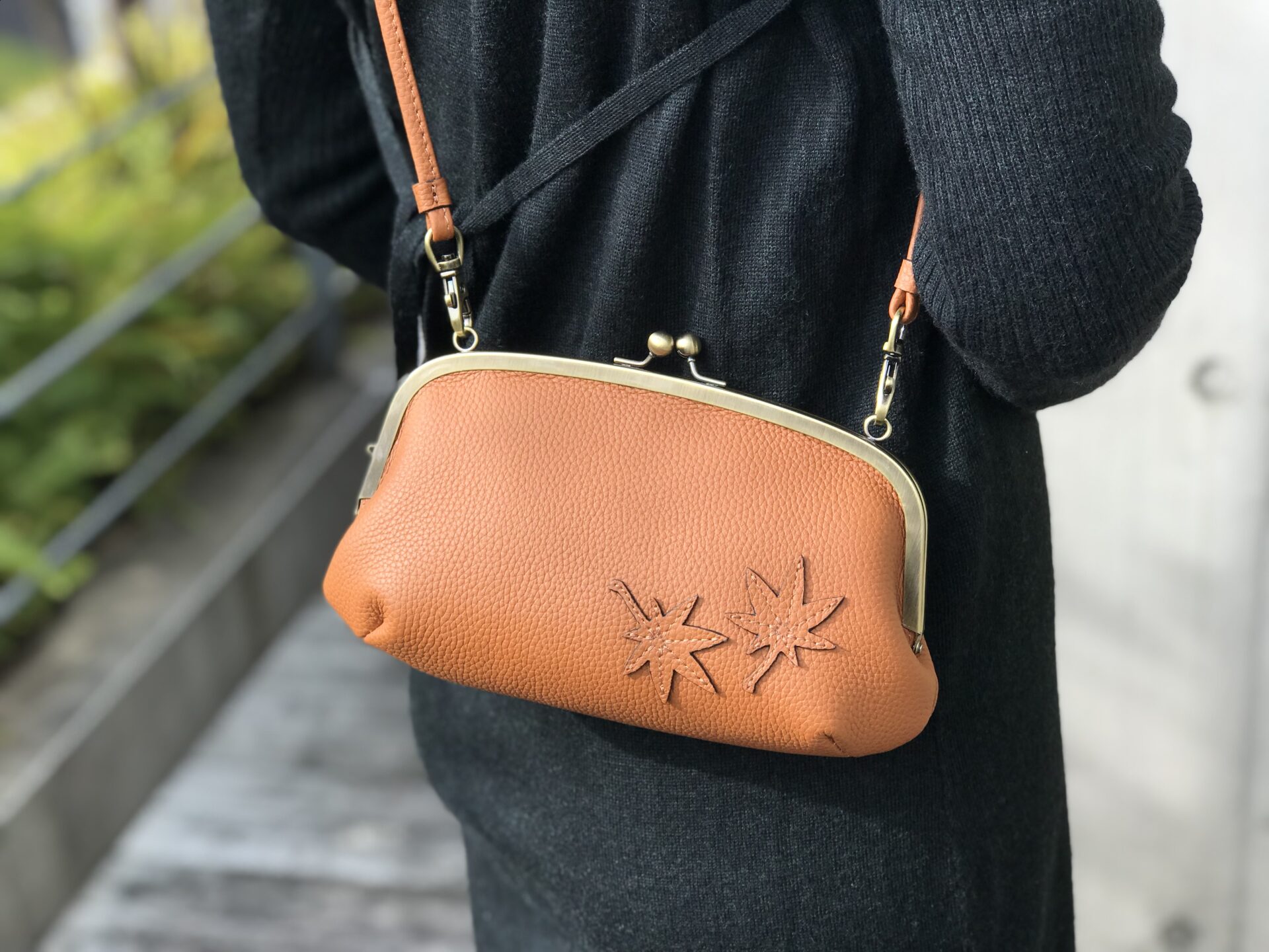 Ellisse Flame Wallet 74072 TAN caede京都